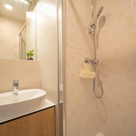 Warm Corner At Kosmalt With Balcony Apartment *